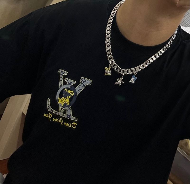 Louis Vuitton Necklaces